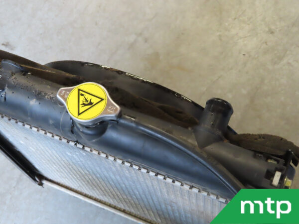 Radiateur Shibaura SX24 gebruikt - Afbeelding 3
