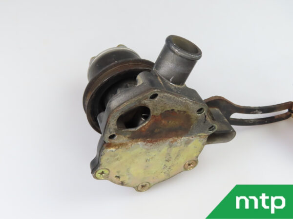 Waterpomp Shibaura SX24 gebruikt - Afbeelding 3
