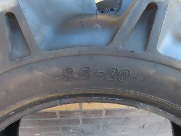 Tractorband 8.3-20 gebruikt - Afbeelding 4