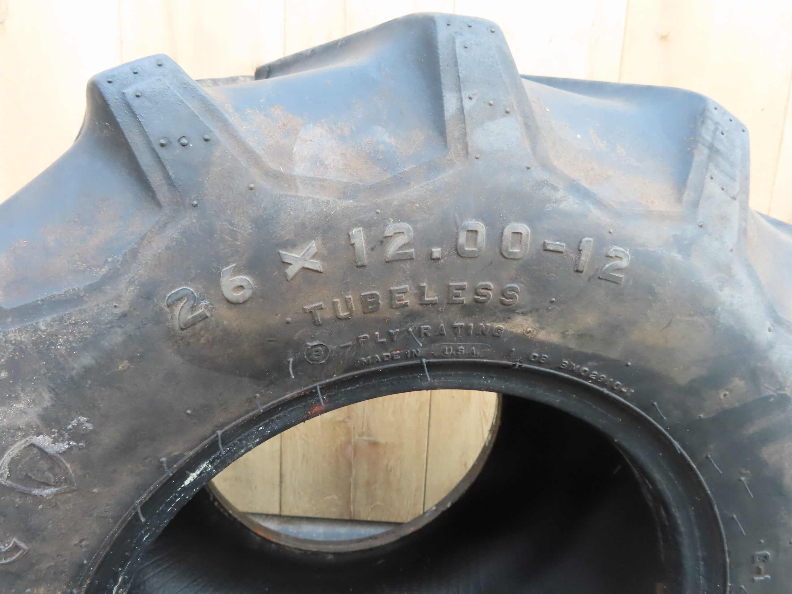 Industrieband 26x12.00-12 gebruikt - Afbeelding 3